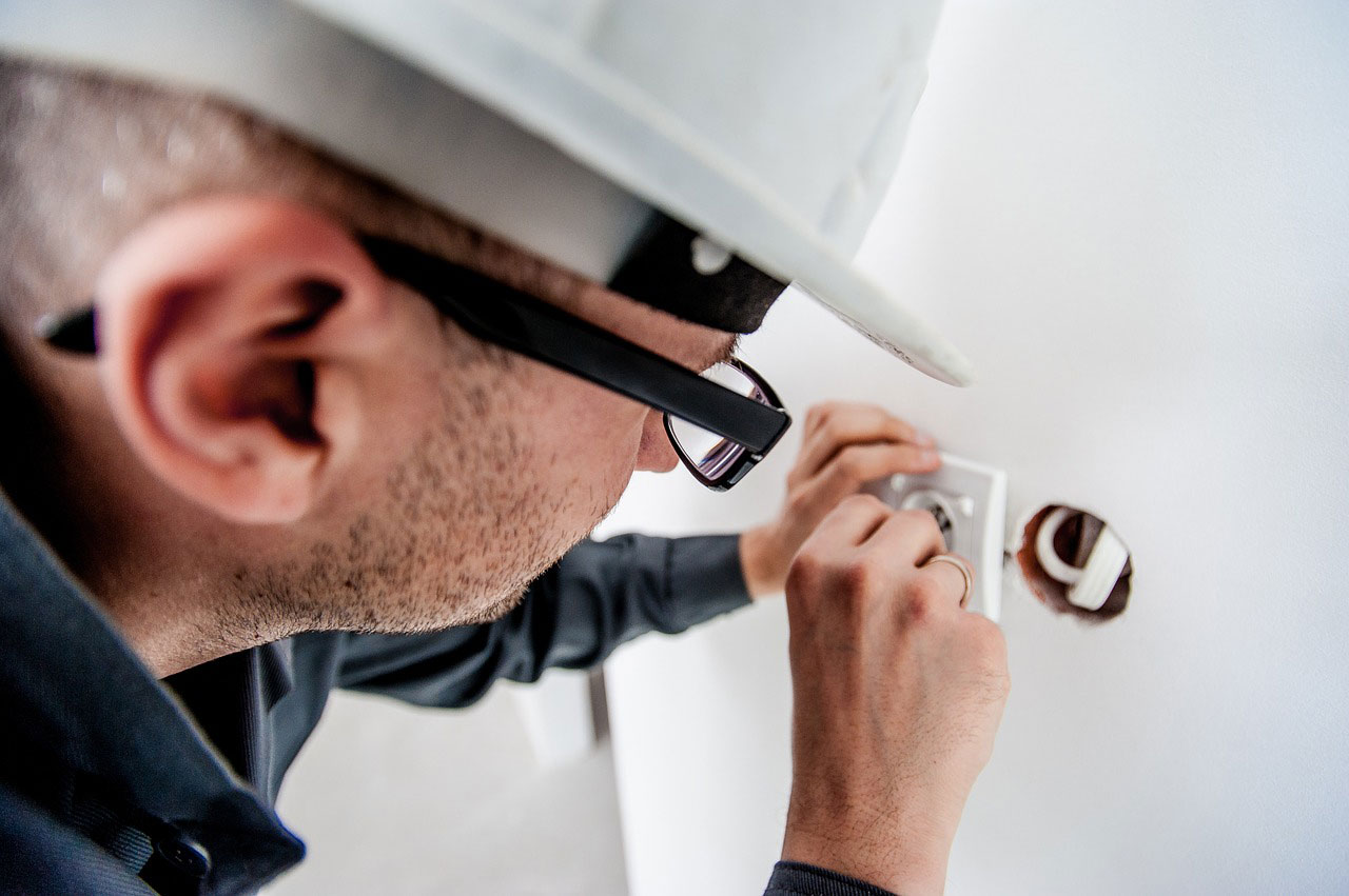 Electrician Salary in Canada